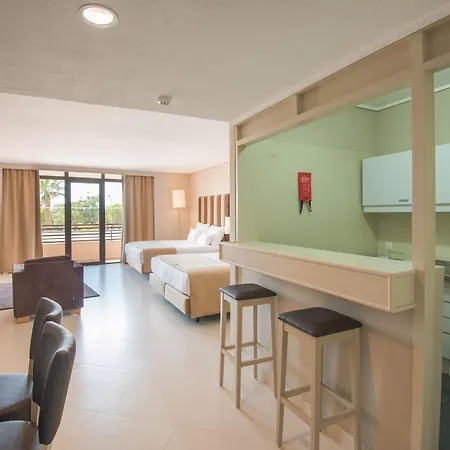 Gale Ampalius Hotel 4*