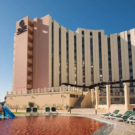 ホテル ビラ ガーレ アンパリウス