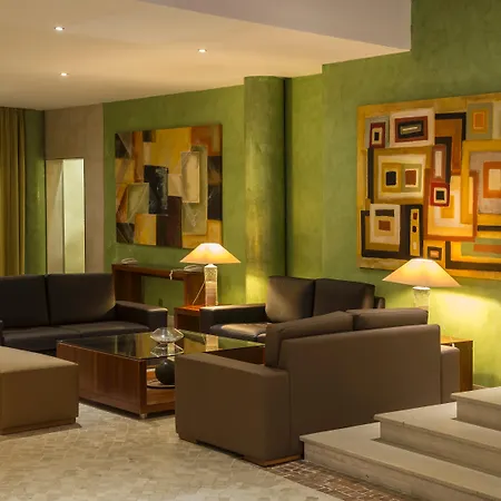 ビラ ガーレ アンパリウス 4*