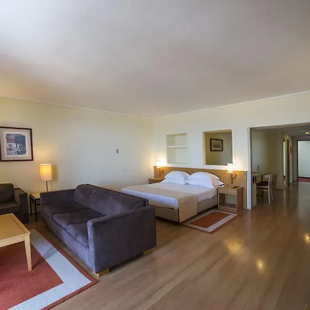 ビラ ガーレ アンパリウス ホテル ヴィラモウラ