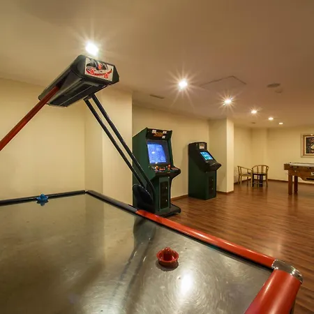 Gale Ampalius Hotel 4*