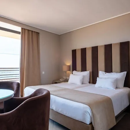 Hotel Gale Ampalius 4*