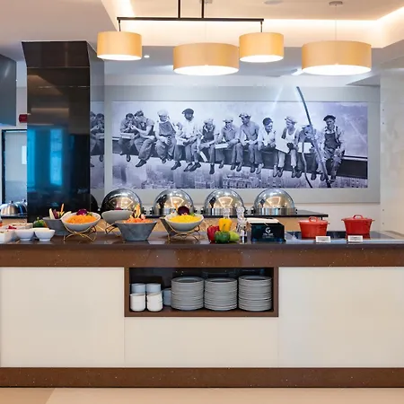 Gale Ampalius Hotel 4*