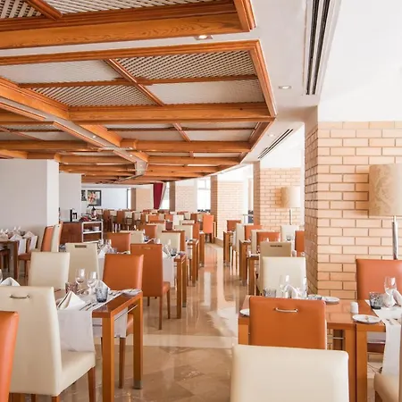 ビラ ガーレ アンパリウス 4*