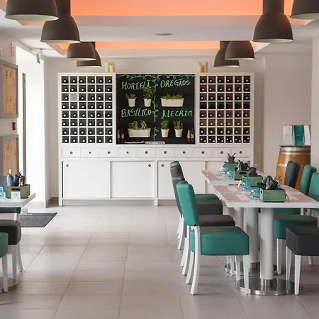 Hotel Gale Ampalius 4*